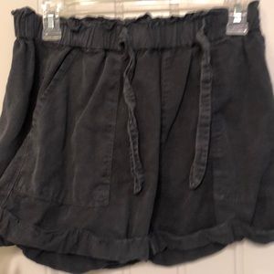 High-Waisted Shorts with adjustable string